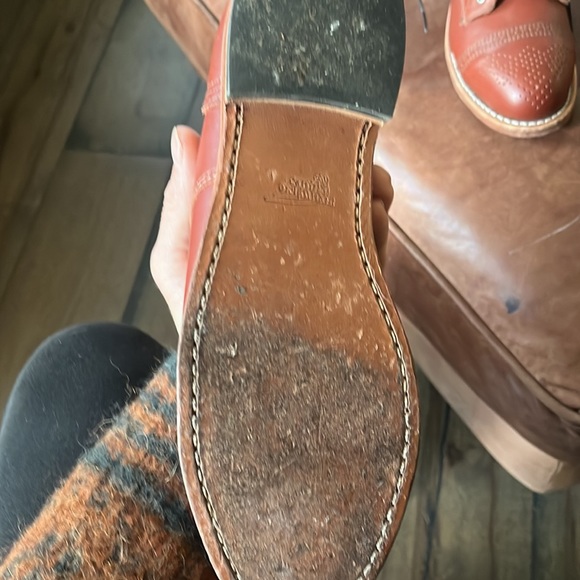 Woman’s redwing shoe- flat. Size 8 - Picture 4 of 5